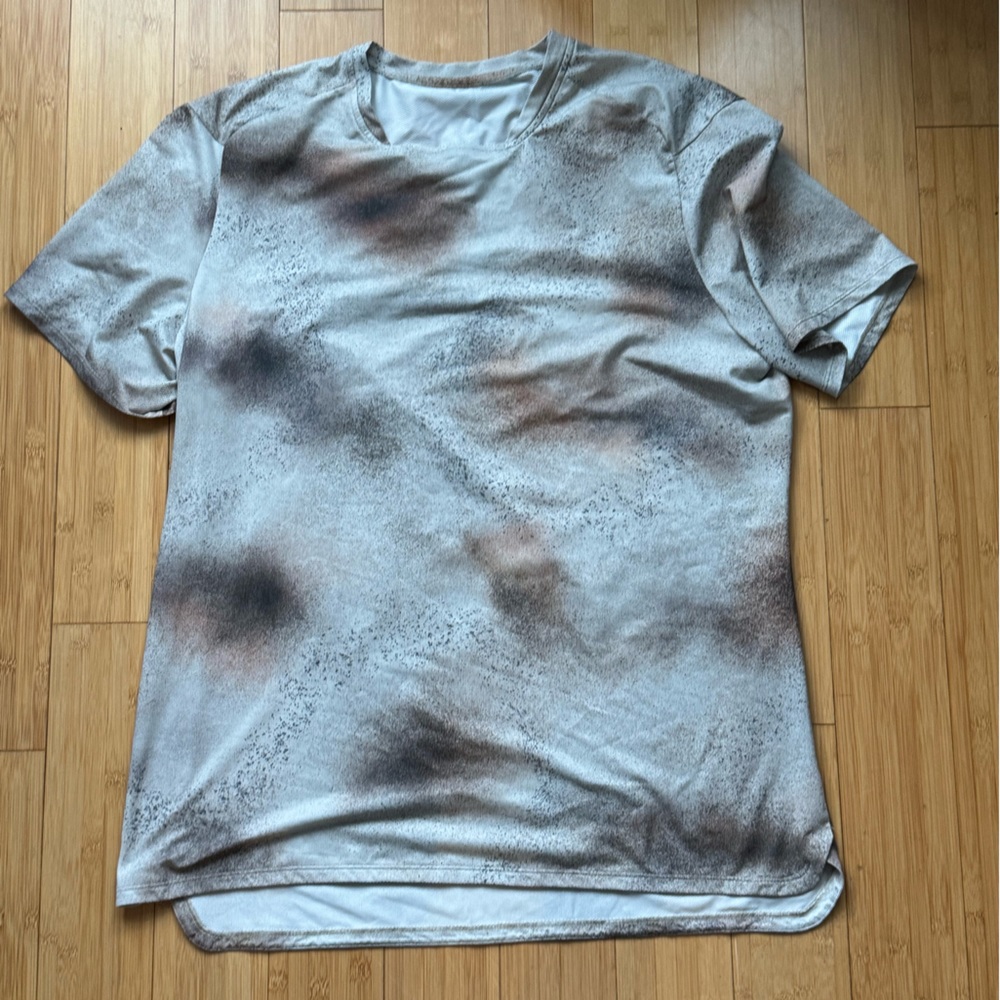 Lululemon license to train running tee